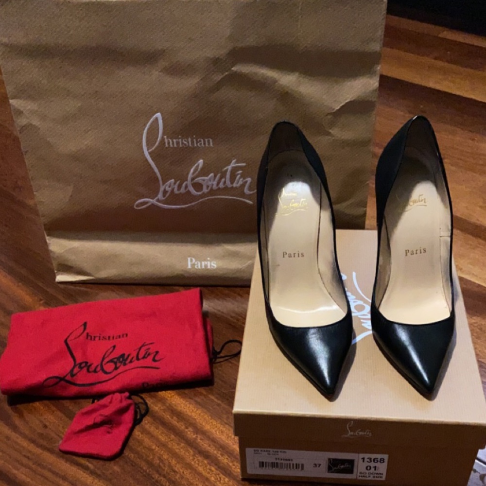 Christian Louboutin- So Kate 120 women size 37 US